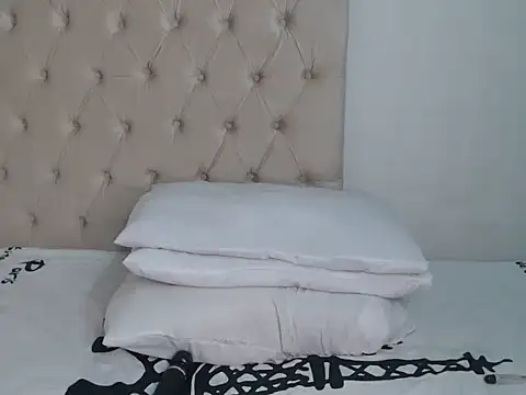 Snapshot of Lolly_Ramochele chatting on October 2025 02:04:01 PM Lolly Ramochele online show from October 2025 02:04:01 PM