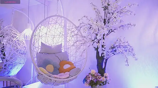 Snapshot of JadeSummerr chatting on September 2025 11:48:01 AM JadeSummerr online show from September 2025 11:48:01 AM