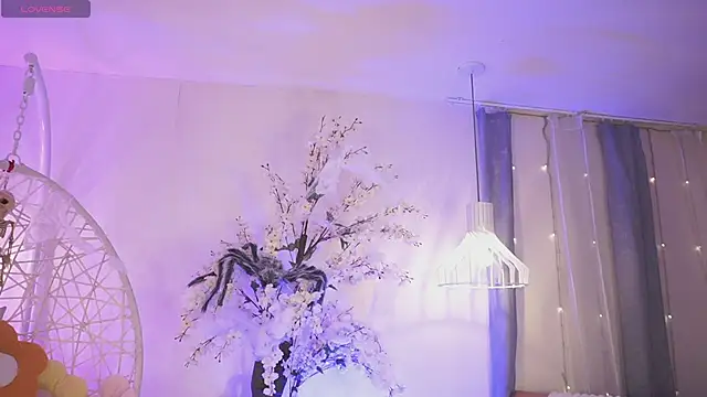 Snapshot of JadeSummerr chatting on October 2025 11:40:01 AM JadeSummerr online show from October 2025 11:40:01 AM