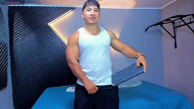 Horny nick18 online show from March 2026 02:44:01 PM