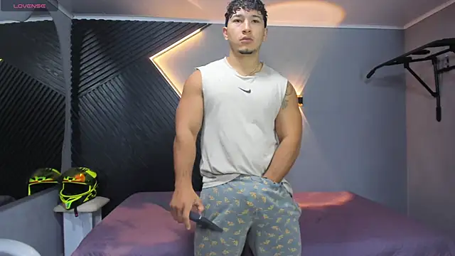 Horny nick18 online show from April 2026 12:06:02 PM