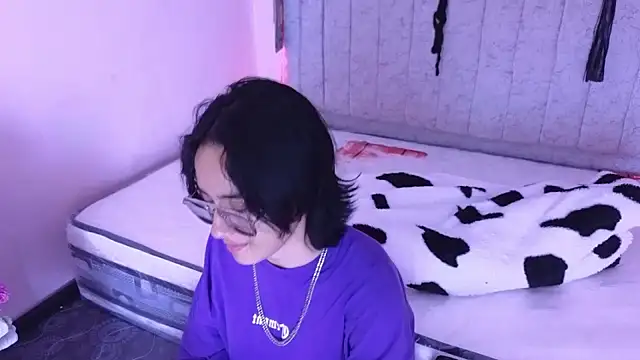 katalinathxandbritney1 online show from September 2025 08:53:02 PM