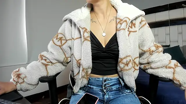 Adhara7 online show from October 2025 08:07:01 PM