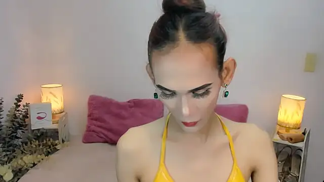 Snapshot of tsmokemachine chatting on November 2025 01:46:01 PM tsmokemachine online show from November 2025 01:46:01 PM