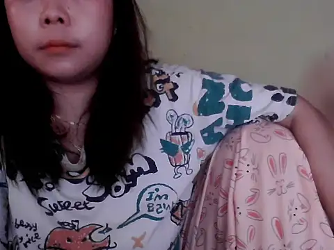 Snapshot of mimi15 chatting on April 2026 07:57:02 AM mimi15 online show from April 2026 07:57:02 AM