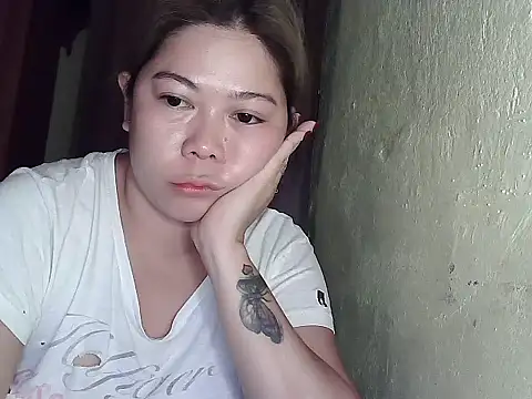 Snapshot of mimi15 chatting on June 2026 11:07:01 PM mimi15 online show from June 2026 11:07:01 PM