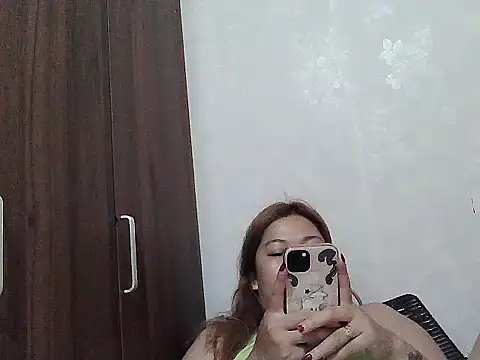 Snapshot of mimi15 chatting on June 2026 09:03:02 AM mimi15 online show from June 2026 09:03:02 AM