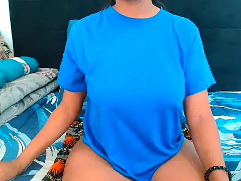 Snapshot of CreamySexyPussy chatting on October 2025 08:09:01 AM CreamySexyPussy online show from October 2025 08:09:01 AM