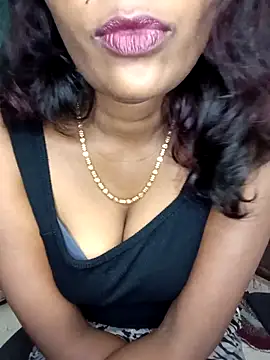 Snapshot of Tamil_kavinila chatting on October 2025 05:16:01 AM Tamil kavinila online show from October 2025 05:16:01 AM