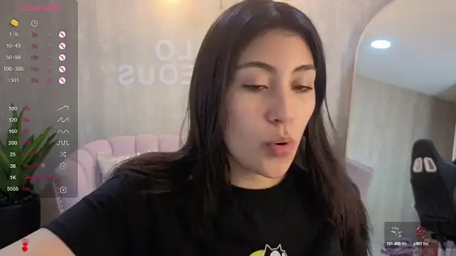 Zoe Blaze A online show from October 2025 12:01:02 PM