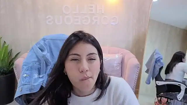 Zoe Blaze A online show from November 2025 12:26:01 PM