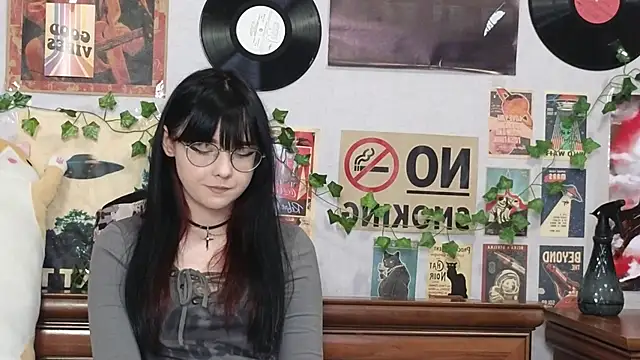 BereniceBattersby online show from November 2025 10:05:01 AM