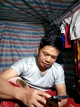 DungLuongg online show from May 2026 02:57:01 PM