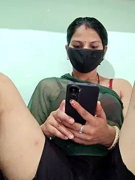 poojam93 online show from September 2025 01:05:02 AM