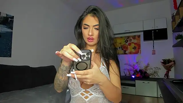 tina kart3r online show from December 2025 11:21:02 PM