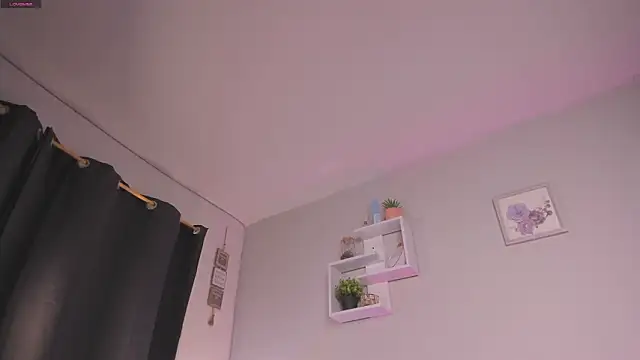 caro sanchezz online show from March 2026 12:09:01 PM