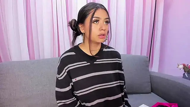 Maddiee Jackson online show from September 2025 02:22:01 AM