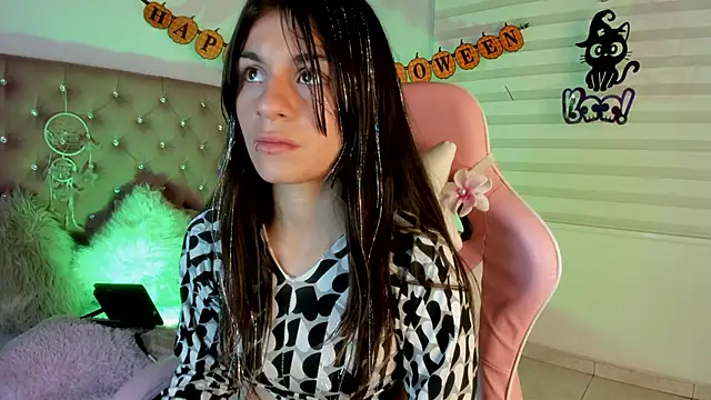 Jade rey  online show from October 2025 04:12:01 AM