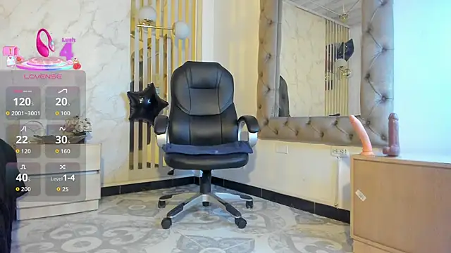 Ariagh  online show from December 2025 07:31:02 PM