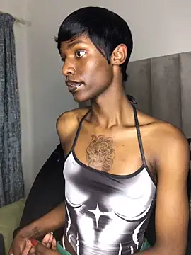 Trans fairy online show from September 2025 07:17:02 PM