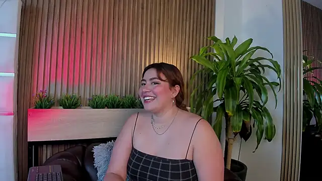 AdelaTaylor online show from October 2025 07:44:01 PM