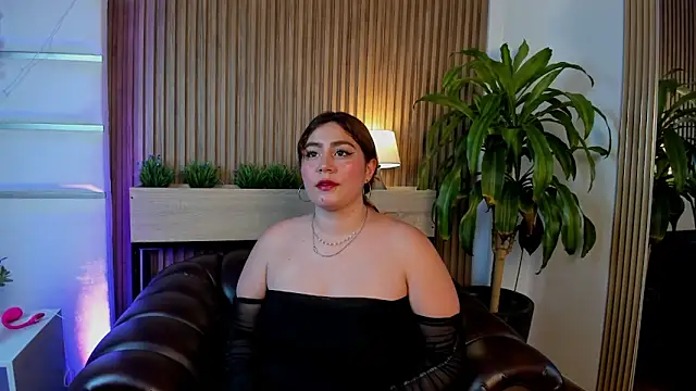 AdelaTaylor online show from October 2025 09:46:02 PM