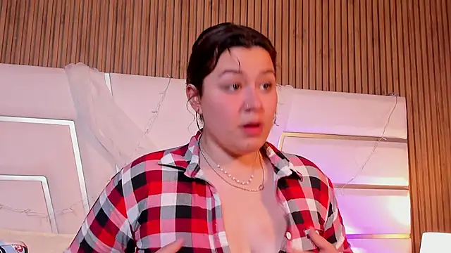 AdelaTaylor online show from October 2025 01:57:02 PM