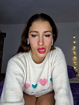 aytanna torrez online show from October 2025 08:06:02 PM