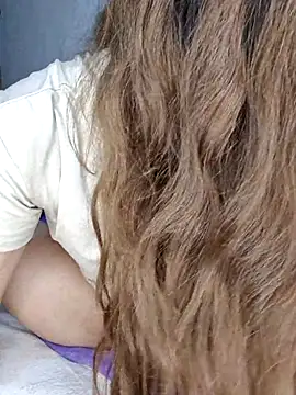 aytanna torrez online show from November 2025 06:19:02 PM