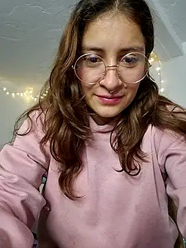 aytanna torrez online show from December 2025 12:36:02 PM