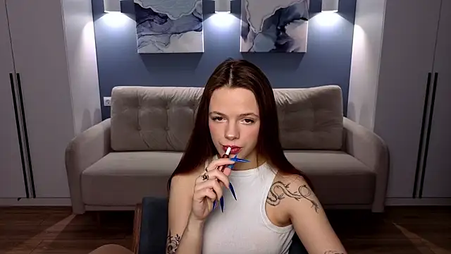 AliceDelaney online show from November 2025 08:31:01 PM