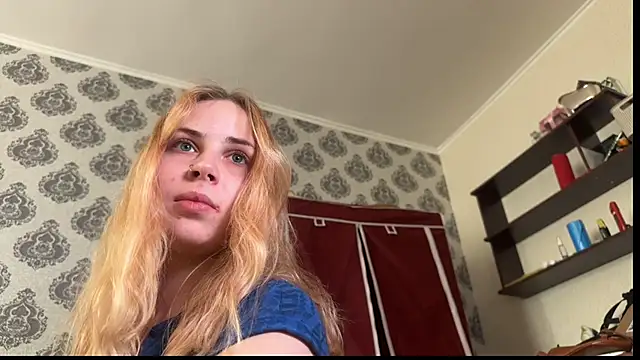 Snapshot of Alismoona chatting on July 2026 02:20:01 PM Alismoona online show from July 2026 02:20:01 PM