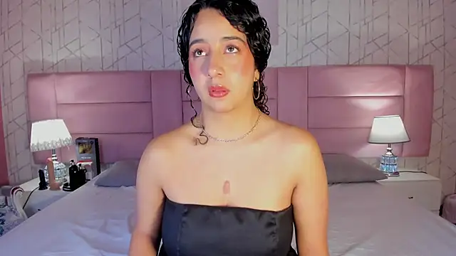 BellaSwwan online show from December 2025 12:58:01 PM