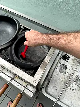 XUCRUTES42 online show from October 2025 05:36:01 PM