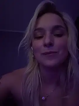 LilFleurish online show from October 2025 07:36:02 PM