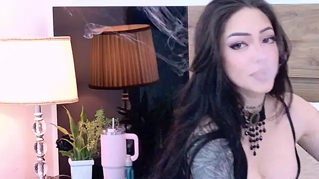 AlessandraLovi online show from July 2026 05:02:02 AM