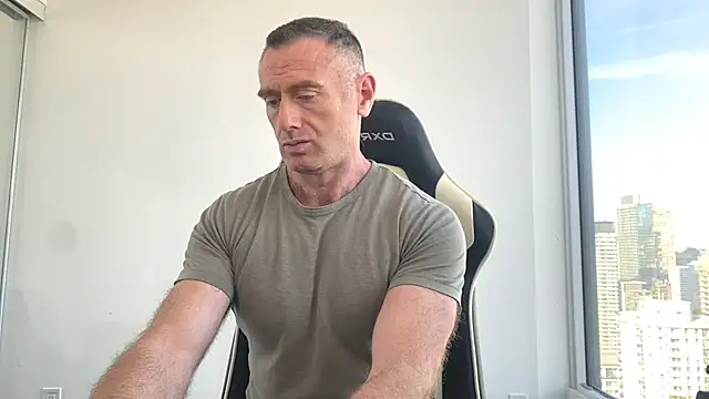 Snapshot of TheDonnyBasilisk chatting on October 2025 01:10:01 PM TheDonnyBasilisk online show from October 2025 01:10:01 PM