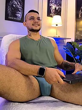 Marco Vega online show from April 2026 04:07:01 PM