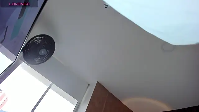 sweet  vanessa1 online show from March 2026 10:04:01 PM