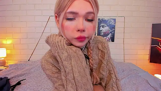 Blondy Fina online show from September 2025 04:39:02 AM