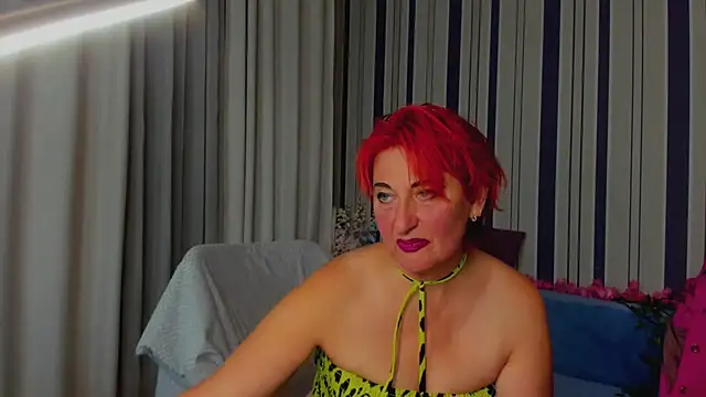 Snapshot of MilanaAlvis chatting on November 2025 01:44:01 PM MilanaAlvis online show from November 2025 01:44:01 PM