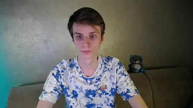 Snapshot of yes_cute_boy_ chatting on March 2026 06:18:02 PM yes cute boy online show from March 2026 06:18:02 PM