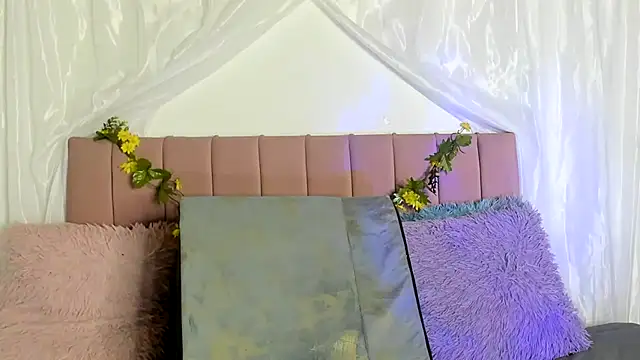 Tania xw online show from December 2025 10:46:01 AM