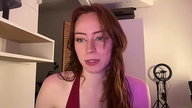 Snapshot of gemeas_scarlatt chatting on September 2025 11:37:01 PM gemeas scarlatt online show from September 2025 11:37:01 PM