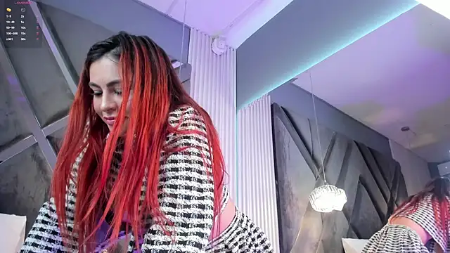 Snapshot of CoraimaSahin chatting on October 2025 06:43:02 AM CoraimaSahin online show from October 2025 06:43:02 AM