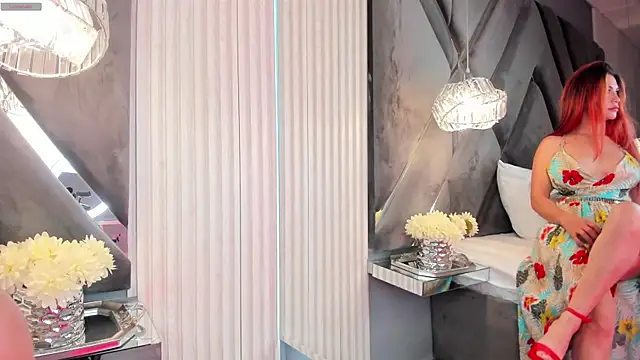 Snapshot of CoraimaSahin chatting on October 2025 05:02:02 AM CoraimaSahin online show from October 2025 05:02:02 AM