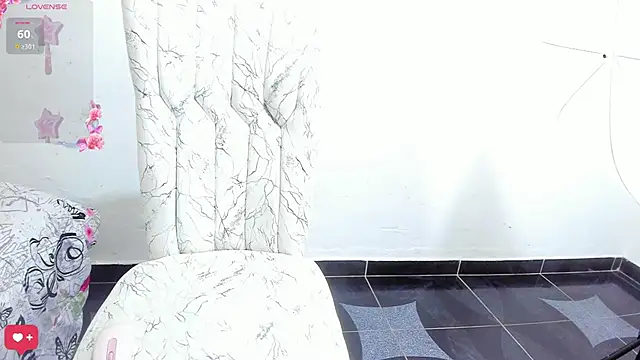 Sofia Dg online show from November 2025 08:53:01 PM