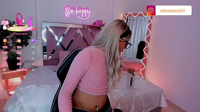 Shinedark tay1 online show from September 2025 03:33:02 AM