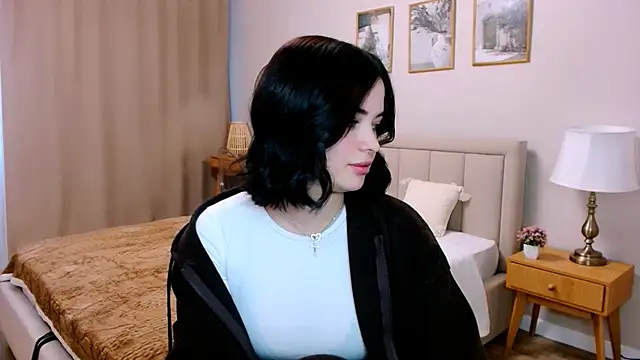 lil angel  online show from January 2026 01:04:01 PM