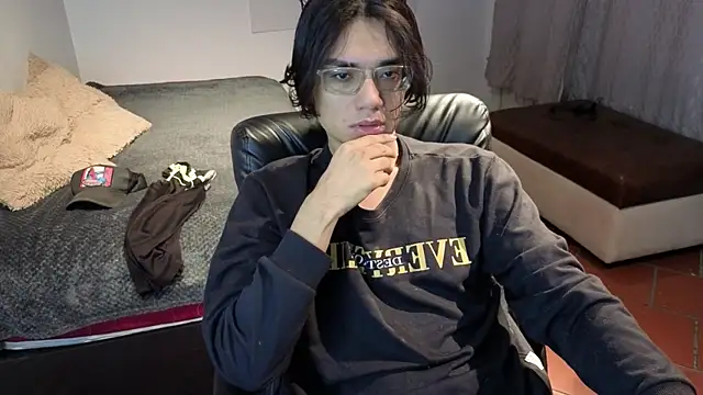 davoxer online show from November 2025 03:40:01 AM